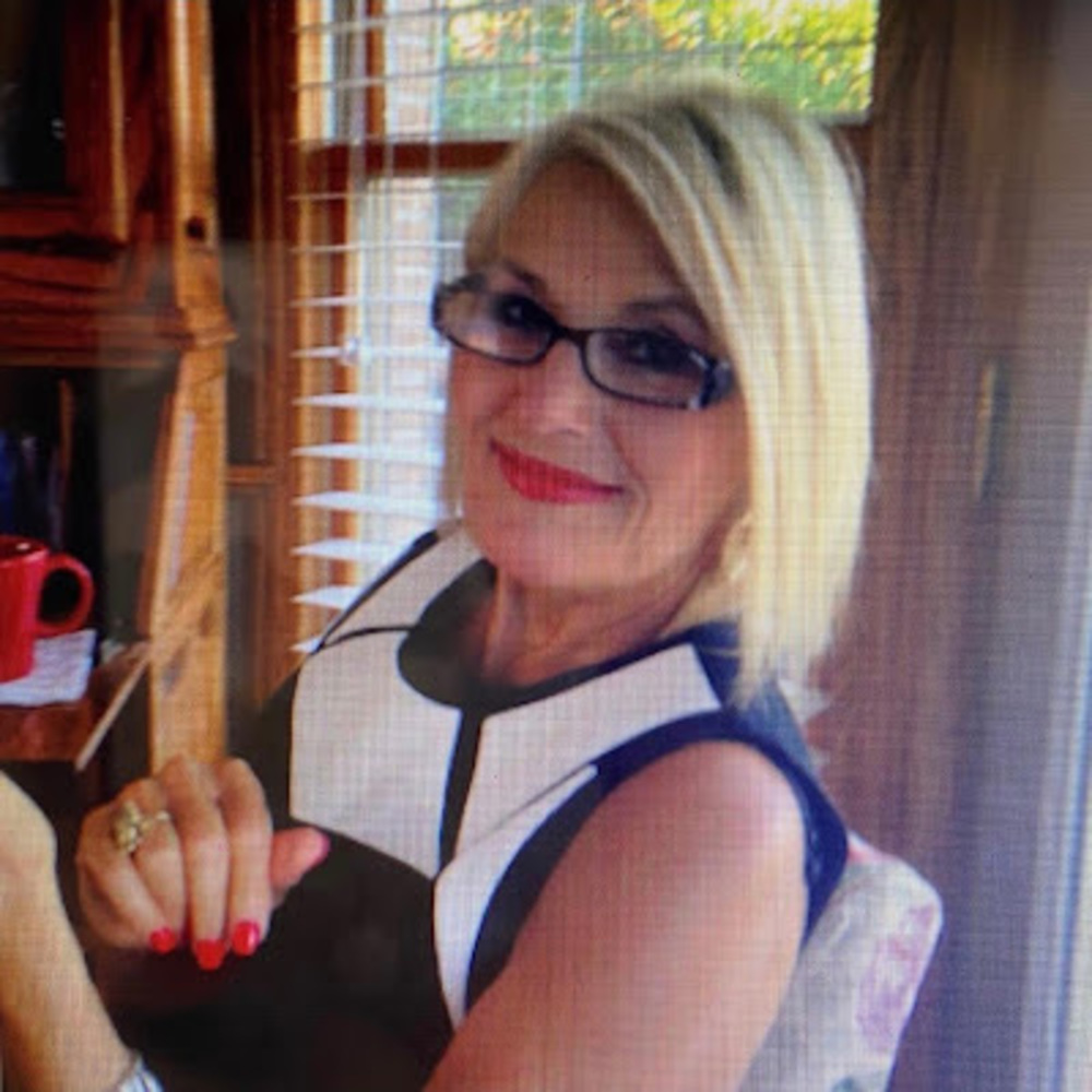 Meet your Posher, Gail